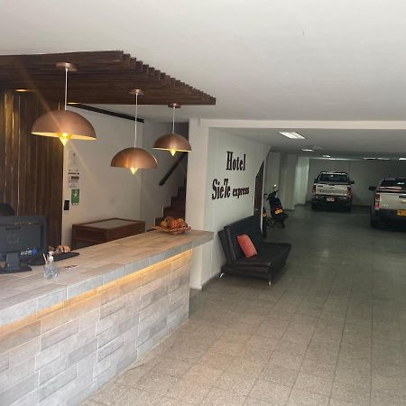 Hotel Sie7E Express Медельин Экстерьер фото